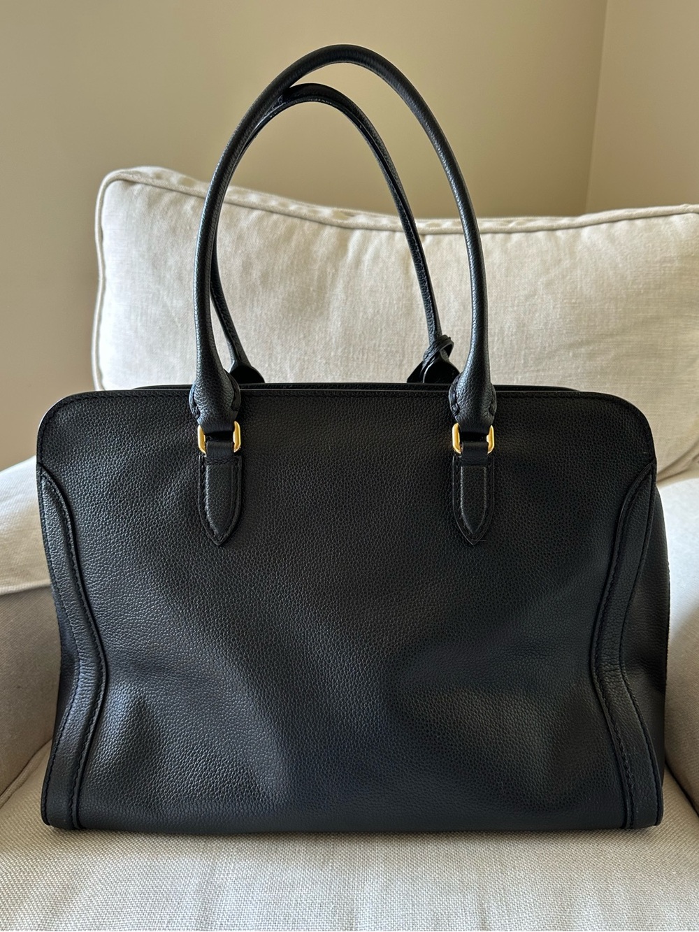 ALEXANDER MCQUEEN Large Padlock Tote Bag Gold Skull Black Leather - Picture 3 of 16